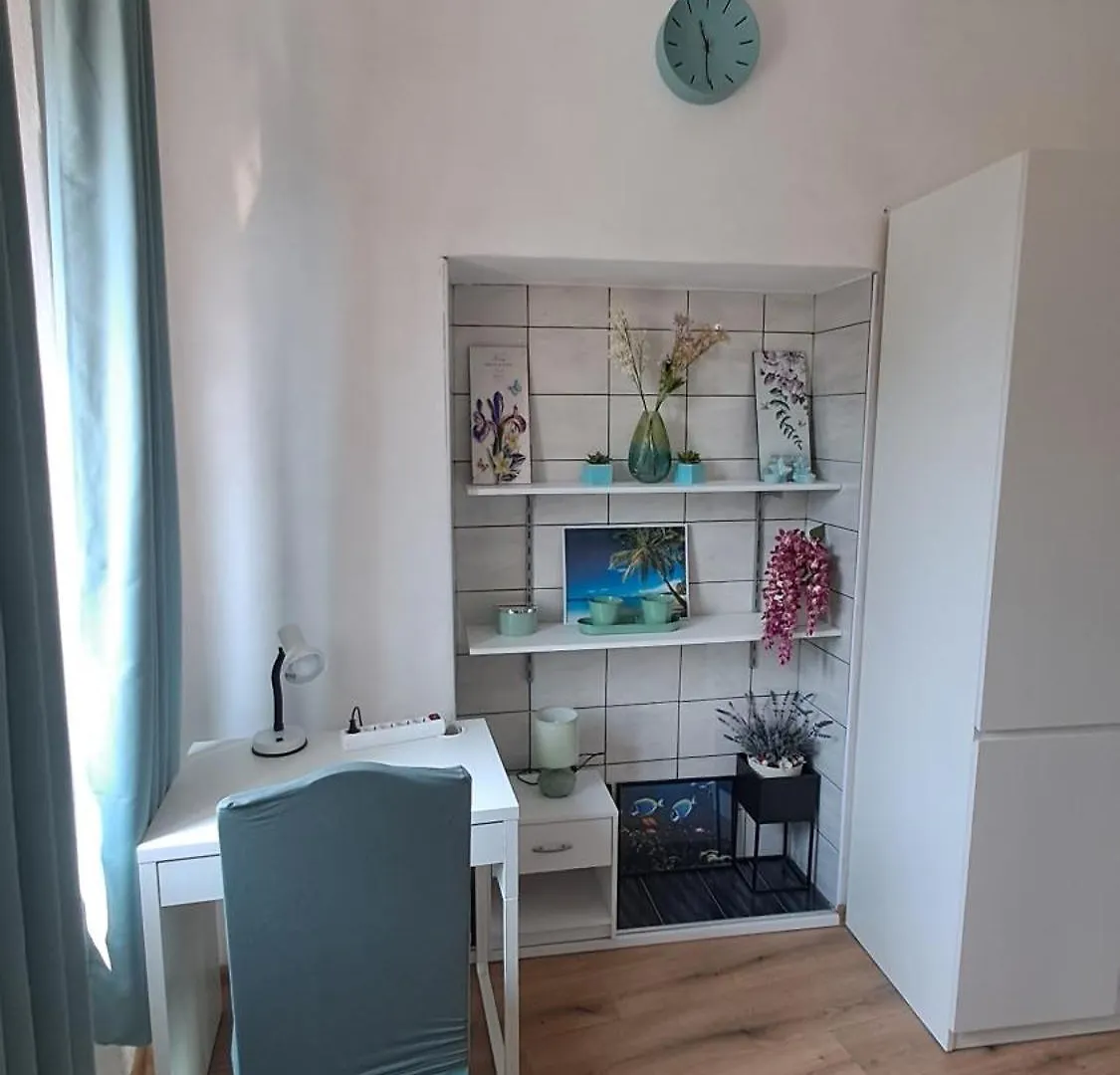 Red Blue With Private Parking And Gray Blue Apartment Pula 0*,  Chorvatsko